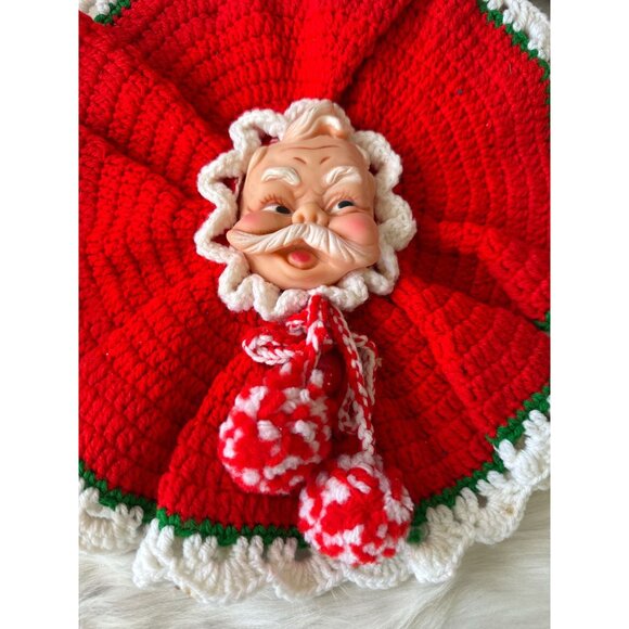 VTG Handmade Rubber Santa Face Wall Hanging with Red, White, Green Crochet - Picture 2 of 7